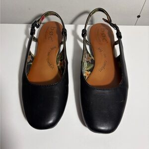 b.o.c. Women's Black Slingback Flats